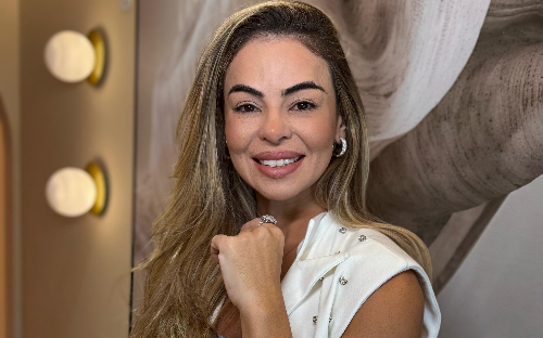 Drª Cinthya Lara